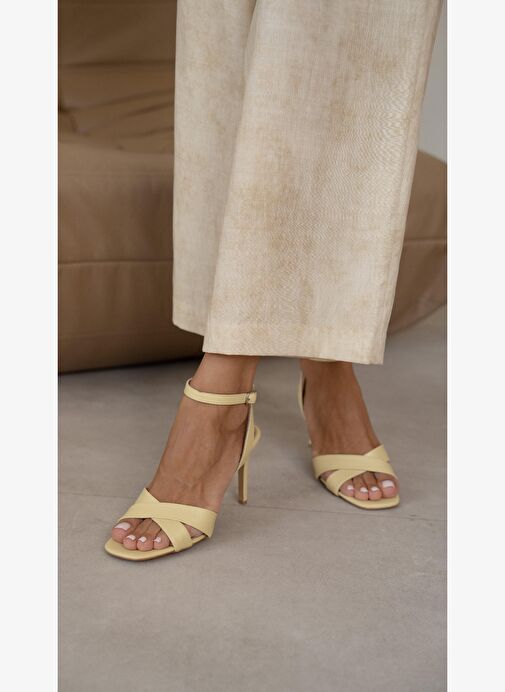 Napa Sarı Hakiki Deri Topuklu Ayakkabı - Görsel 5