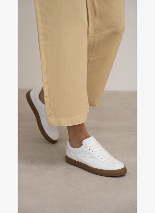 Faye Beyaz Düz Taban Kadın Bağcıklı Spor Ayakkabı - Görsel 2