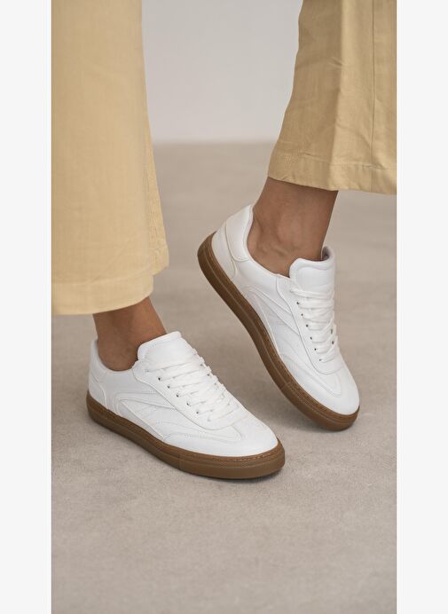 Faye Beyaz Düz Taban Kadın Bağcıklı Spor Ayakkabı - Görsel 4