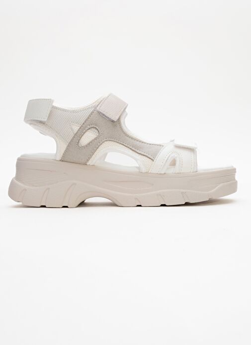 4740 Beyaz Beyaz Rugan Kadın Sandalet - Görsel 7