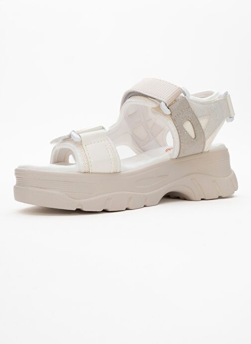 4740 Beyaz Beyaz Rugan Kadın Sandalet - Görsel 5