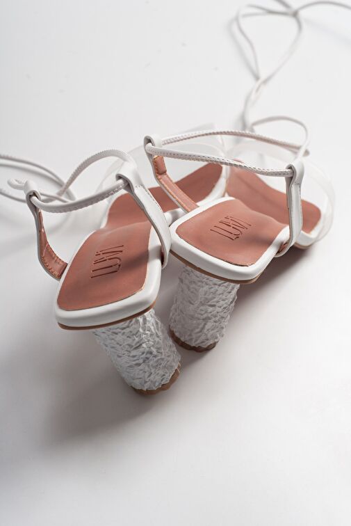 801 Beyaz Cilt Topuklu Kadın Sandalet - Görsel 6