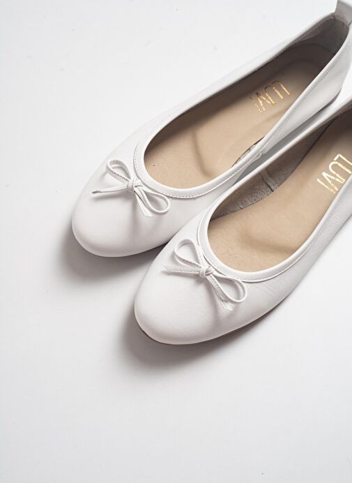 01 Beyaz Cilt Hakiki Deri Kadın Babet Ayakkabı - Görsel 2