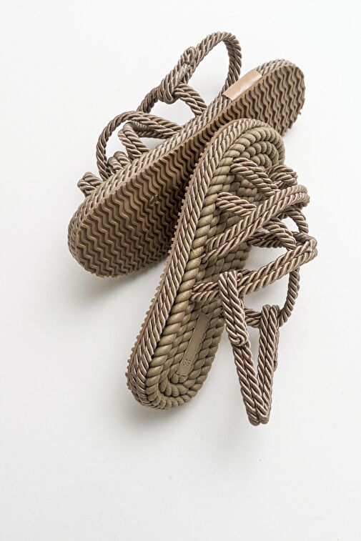 İP Koyu Bej Kadın Sandalet - Görsel 4