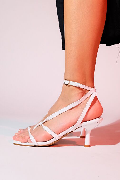 MİAS Beyaz Kadın Topuklu Sandalet - Görsel 5