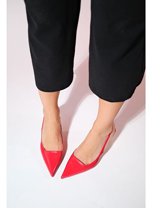 MARTEN Kırmızı Cilt Kadın Sivri Burun Arkası Açık İnce Topuklu Ayakkabı - Görsel 3