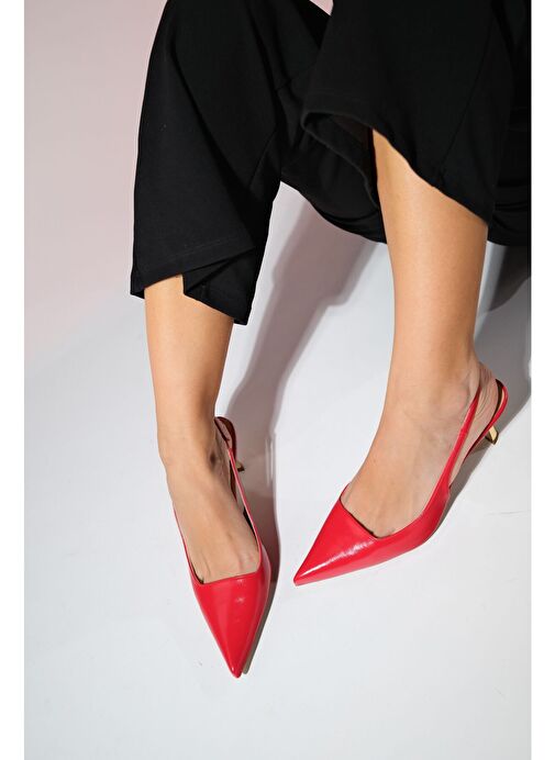 MARTEN Kırmızı Cilt Kadın Sivri Burun Arkası Açık İnce Topuklu Ayakkabı - Görsel 5