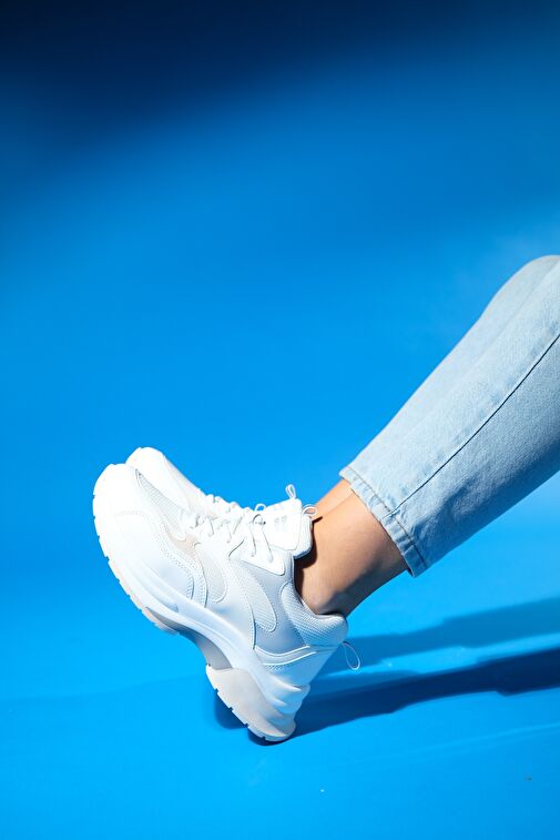 CROWN Beyaz Gri Bağcıklı Kadın Kalın Taban Spor Sneakers - Görsel 4