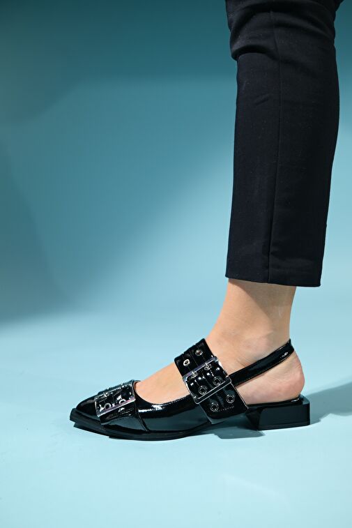 PALOMA Siyah Rugan Gümüş Tokalı Kadın Sandalet - Görsel 4