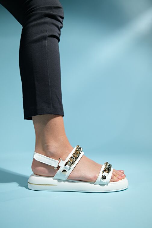 LOKET Beyaz Zincir Detaylı Kadın Sandalet - Görsel 7