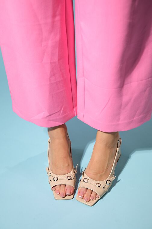 PANDIA Bej Rugan Tokalı Kadın Kalın Topuklu Sandalet - Görsel 3