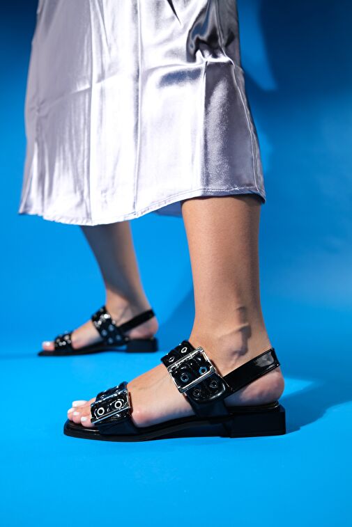 BLOB Siyah Rugan Gümüş Tokalı Kadın Sandalet - Görsel 7