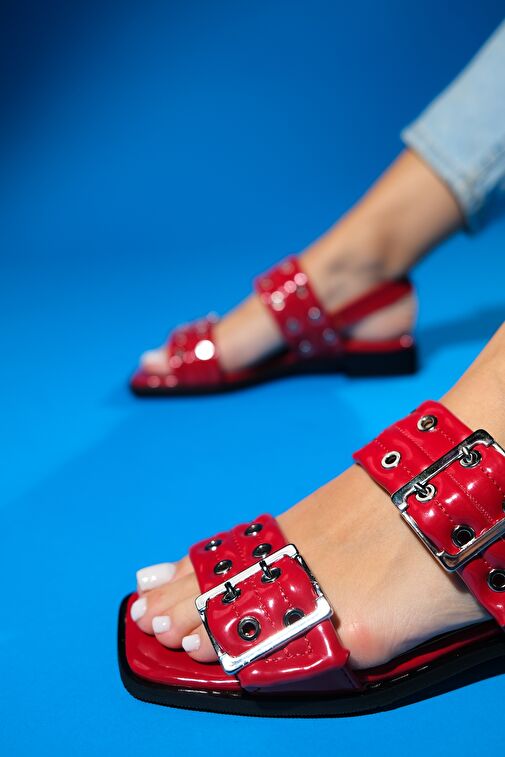 BLOB Kırmızı Rugan Gümüş Tokalı Kadın Sandalet - Görsel 6