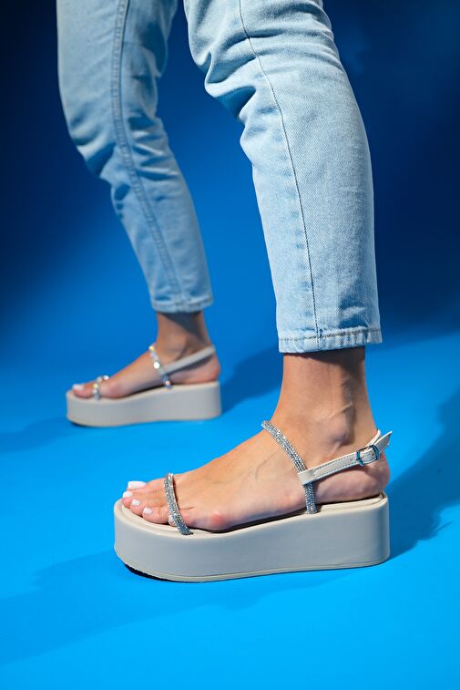 EKOS Krem Taşlı Kadın Kalın Taban Sandalet - Görsel 6