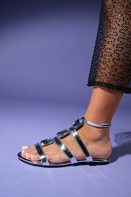 NEVER Gümüş Taşlı Kadın Sandalet - Görsel 5