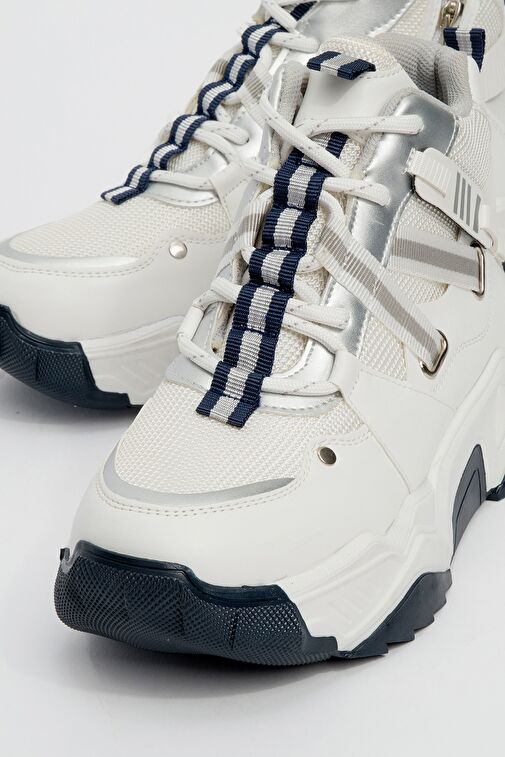 CLARA Beyaz Laci Fermuarlı ve Bağcıklı Kadın Spor Bot - Görsel 4