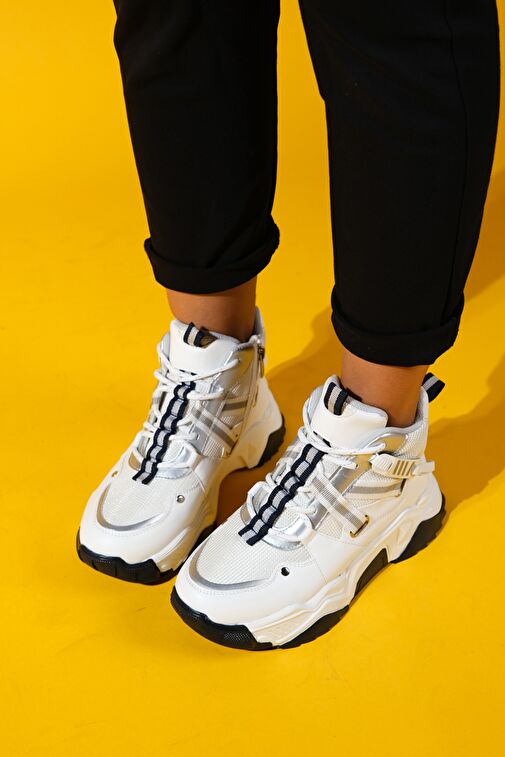 CLARA Beyaz Laci Fermuarlı ve Bağcıklı Kadın Spor Bot - Görsel 7