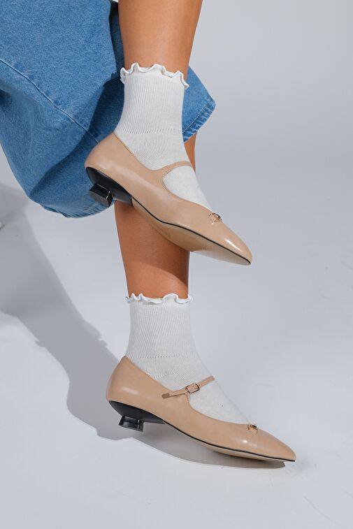 OJEN Bej Cilt Kadın Kısa Topuklu Ayakkabı - Görsel 6