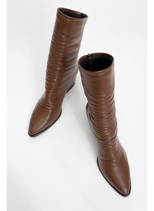 LAVAL Kahve Cilt Arkadan Fermuarlı Kadın Kalın Topuklu Bot - Görsel 3