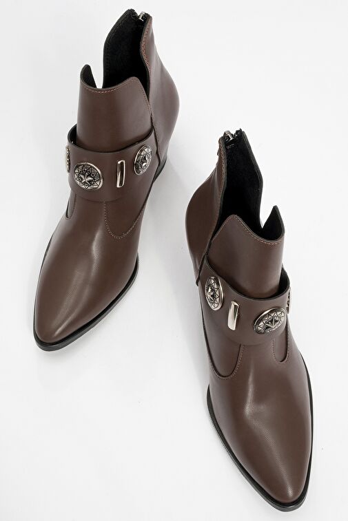 KENDA Kahve Cilt Arkadan Fermuarlı Tokalı Kadın Kalın Topuklu Bot - Görsel 3