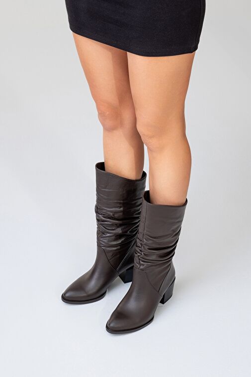 SOULE Kahverengi Cilt Hakiki Deri Kadın Topuklu Kısa Çizme - Görsel 9