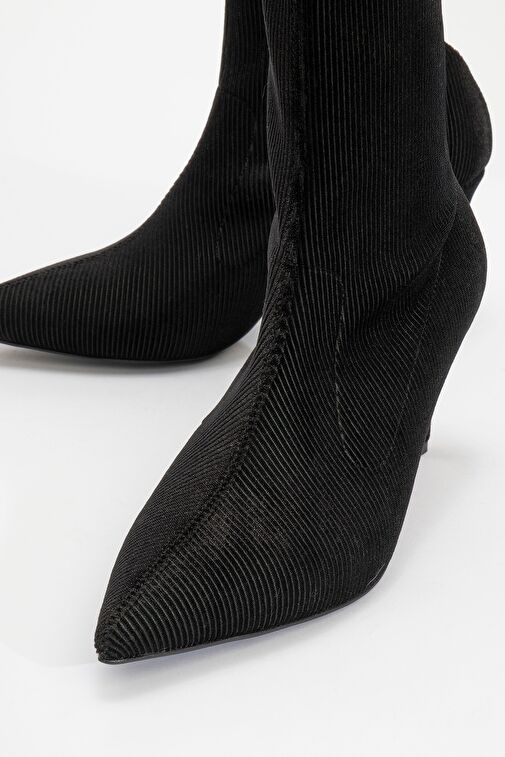 THALİN Siyah Kadife Sivri Burun Kadın İnce Topuklu Bot - Görsel 4
