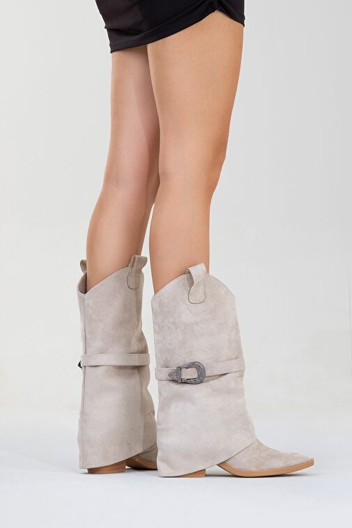 OKUS Bej Süet Kadın Tokalı Kalın Topuklu Kısa Çizme - Görsel 6