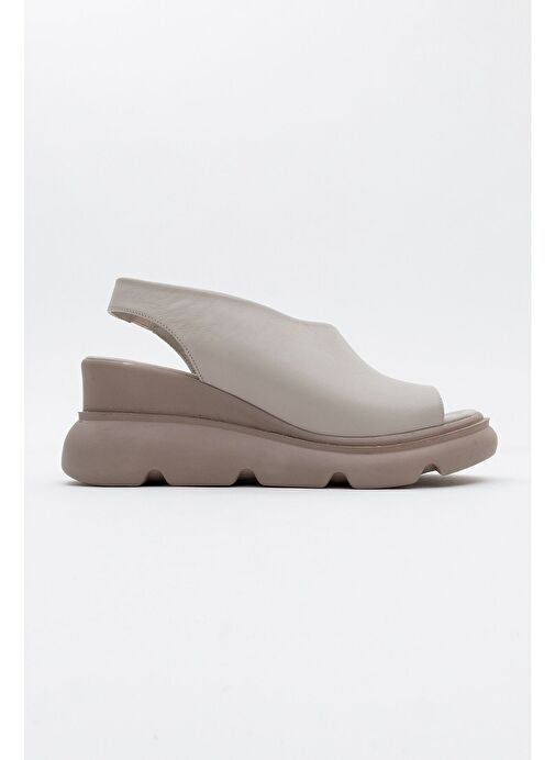 AGUSTO Taş Cilt Hakiki Deri Kadın Dolgu Topuk Sandalet - Görsel 6