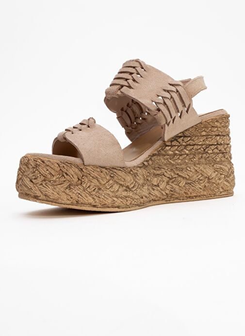 OLİEN Bej Süet Hakiki Deri Kadın Dolgu Topuklu Sandalet - Görsel 5