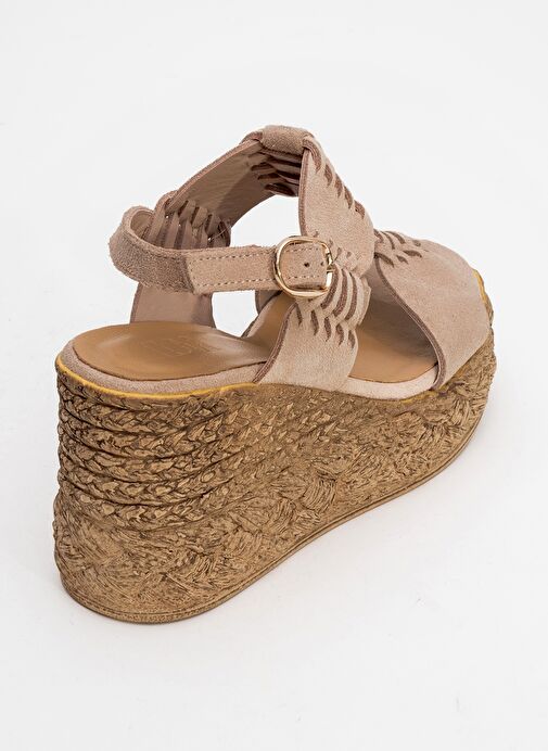 OLİEN Bej Süet Hakiki Deri Kadın Dolgu Topuklu Sandalet - Görsel 6