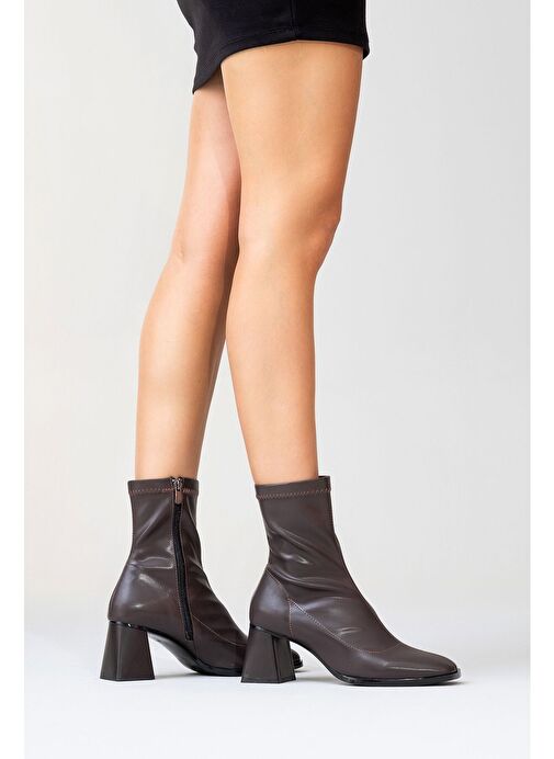 PLESA Koyu Kahverengi Kadın Kalın Topuklu Bot - Görsel 7