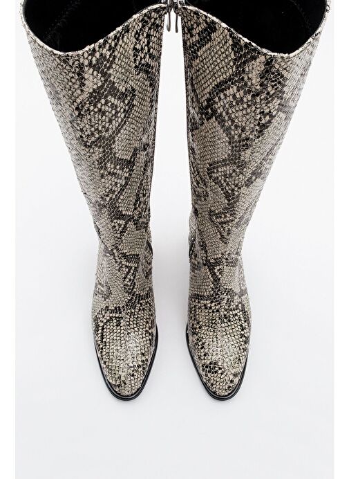 ELLY Siyah Beyaz Desenli Kadın Kalın Topuklu Çizme - Görsel 3