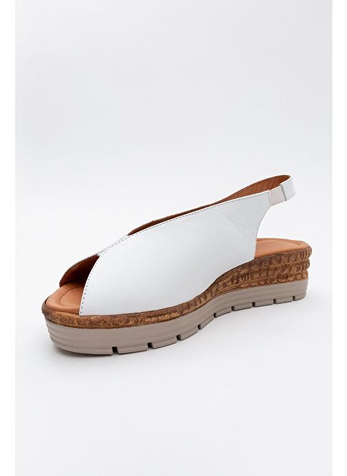 BLOM Beyaz Hakiki Deri Kadın Dolgu Topuk Sandalet - Görsel 4