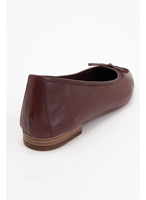 BRIAR Bordo Cilt Hakiki Deri Fiyonklu Sivri Burun Kadın Babet Ayakkabı - Görsel 4