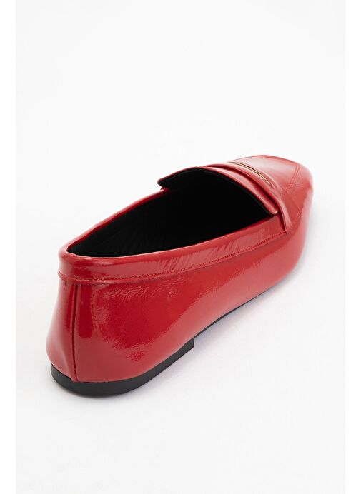 IRIDESSA Kırmızı Rugan Hakiki Deri Tokalı Küt Burun Kadın Loafer Ayakkabı - Görsel 5