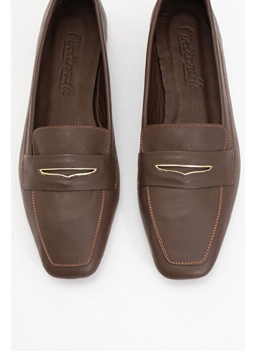 IRIDESSA Kahverengi Cilt Hakiki Deri Tokalı Küt Burun Kadın Loafer Ayakkabı - Görsel 3