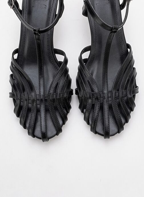 FELİP Siyah Cilt Bantlı Kadın Kısa Topuklu Ayakkabı - Görsel 3