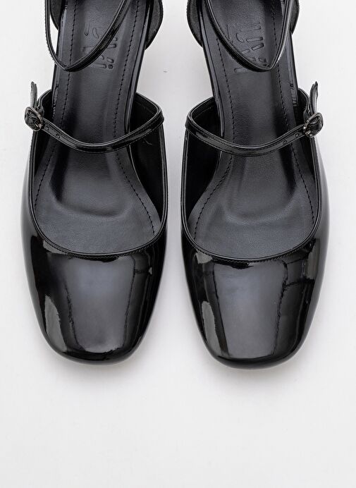 EMLY Siyah Rugan Küt Burunlu Kadın Kısa Topuklu Ayakkabı - Görsel 3