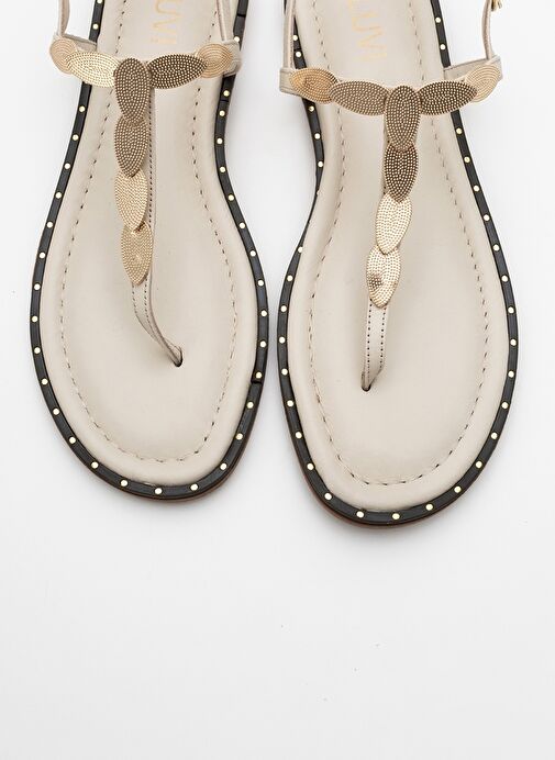 MAREA Bej Hakiki Deri Parmak Arası Gold Tokalı Kadın Sandalet - Görsel 3
