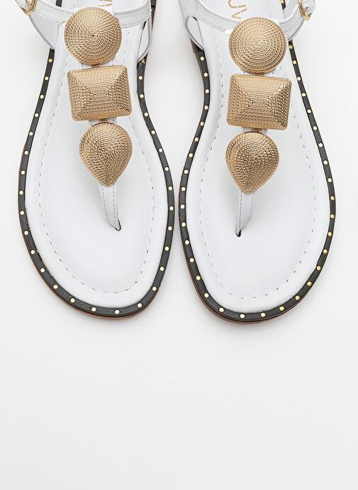 HELEN Beyaz Hakiki Deri Parmak Arası Gold Tokalı Kadın Sandalet - Görsel 3