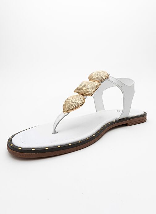 HELEN Beyaz Hakiki Deri Parmak Arası Gold Tokalı Kadın Sandalet - Görsel 4