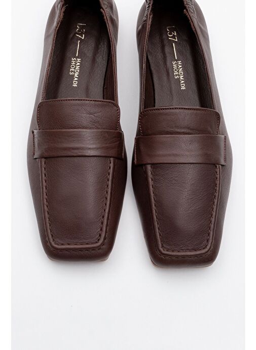 LİEPA Kahverengi Cilt Hakiki Deri Arkası Lastikli Küt Burunlu Kadın Loafer Ayakkabı - Görsel 3