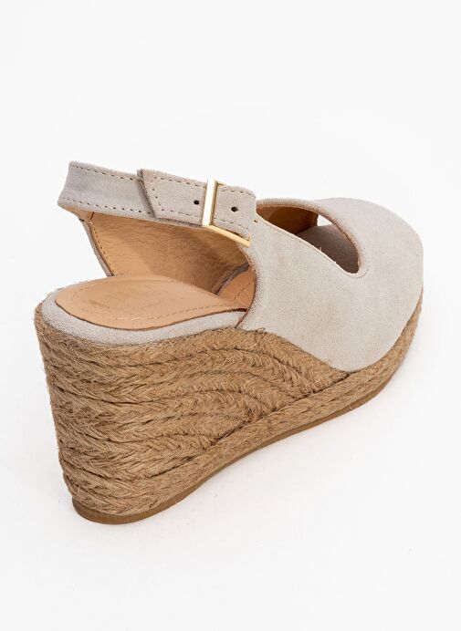 RYAN Bej Süet Hakiki Deri Kadın Dolgu Topuk Sandalet - Görsel 6
