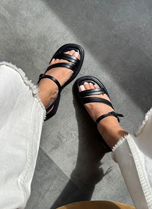 CESAR Siyah Hakiki Deri Kadın Sandalet - Görsel 9