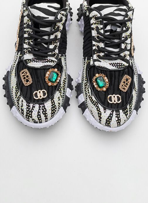 VERO Siyah Desenli Taşlı Kadın Spor Ayakkabı - Görsel 3