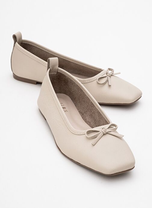 SOSA Ekru Cilt Hakiki Deri Küt Burunlu Fiyonklu Kadın Babet Ayakkabı - Görsel 2