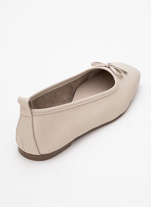 SOSA Ekru Cilt Hakiki Deri Küt Burunlu Fiyonklu Kadın Babet Ayakkabı - Görsel 6