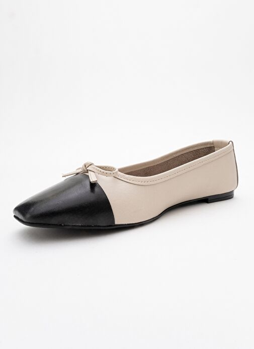 ROMY Ekru-Siyah Cilt Hakiki Deri Küt Burunlu Fiyonklu Kadın Babet Ayakkabı - Görsel 5