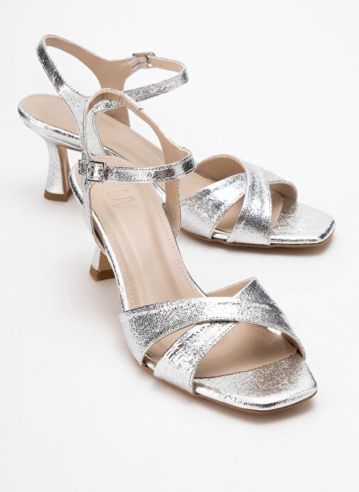 MELİN Gümüş Desenli Çapraz Bantlı Kadın Topuklu Ayakkabı - Görsel 2