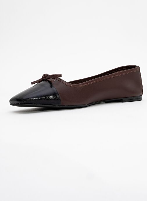 ROMY Kahverengi-Siyah Cilt Hakiki Deri Küt Burunlu Fiyonklu Kadın Babet Ayakkabı - Görsel 5